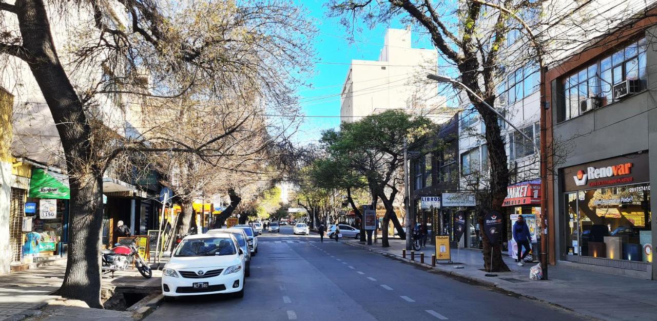 Departamento Monoambiente, A Metros De Peatonal Sarmiento Apartment Mendoza Luaran gambar